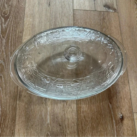 Anchor Hocking Avalon Oval Vintage Covered Casserole Dish - Picture 2 of 9